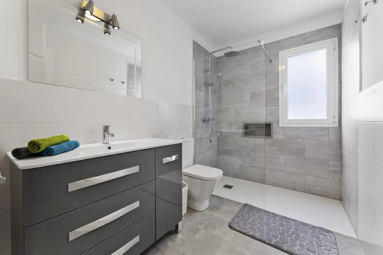 Villa Nico By Escapehome Puerto del Carmen  0*, Puerto del Carmen (Lanzarote) Španělsko